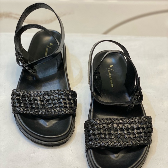 Anthropologie Raffia buckle sandal Women size 39, US size 8, excellent condition - Picture 11 of 11